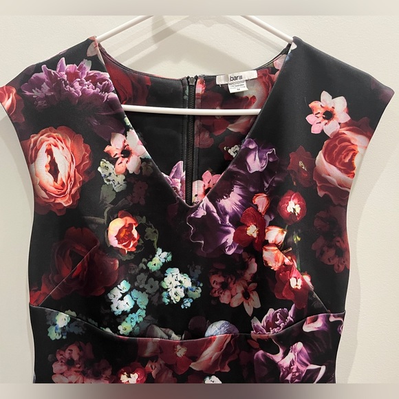 Floral print form-fitting midi dress - Picture 6 of 7